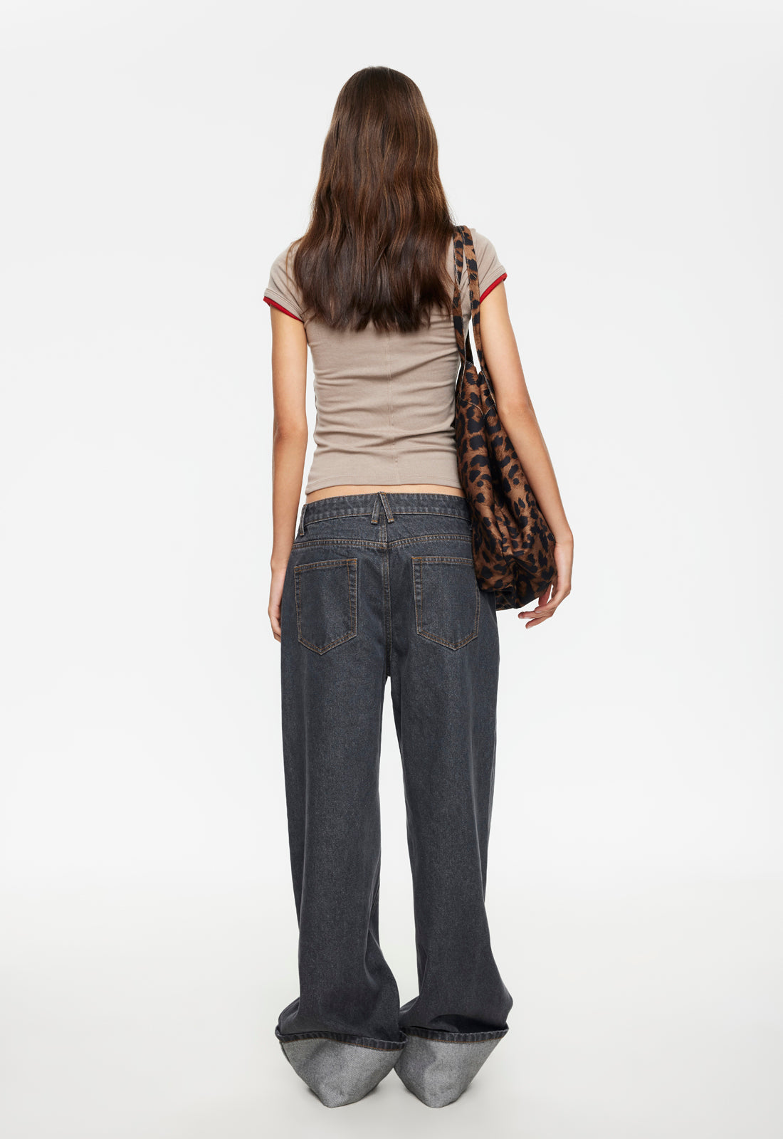 CAPO TEE - SAND - Image 4
